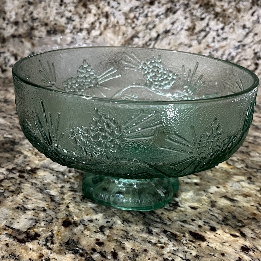 Indiana Glass Tiara Glass Pinecone Footed 8 in Footed serving Bowl Trifle Salad